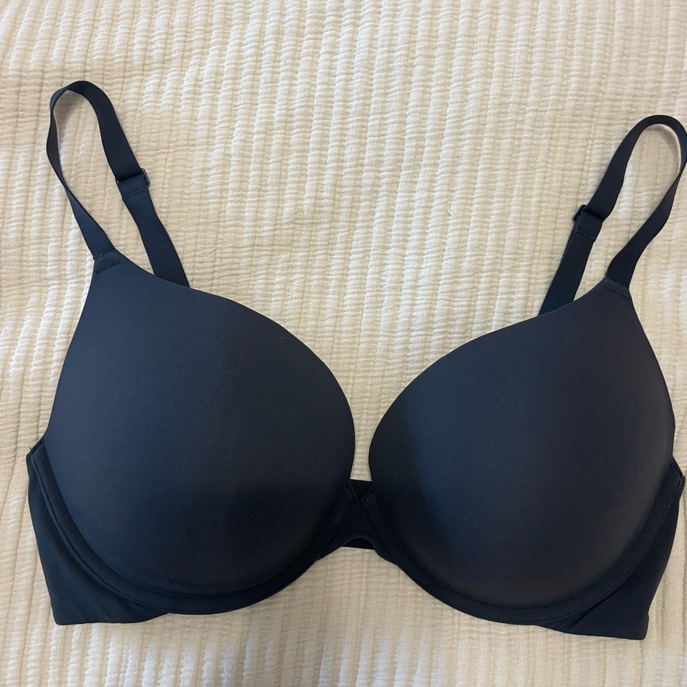 Skims push-up T-shirt bra 36DD